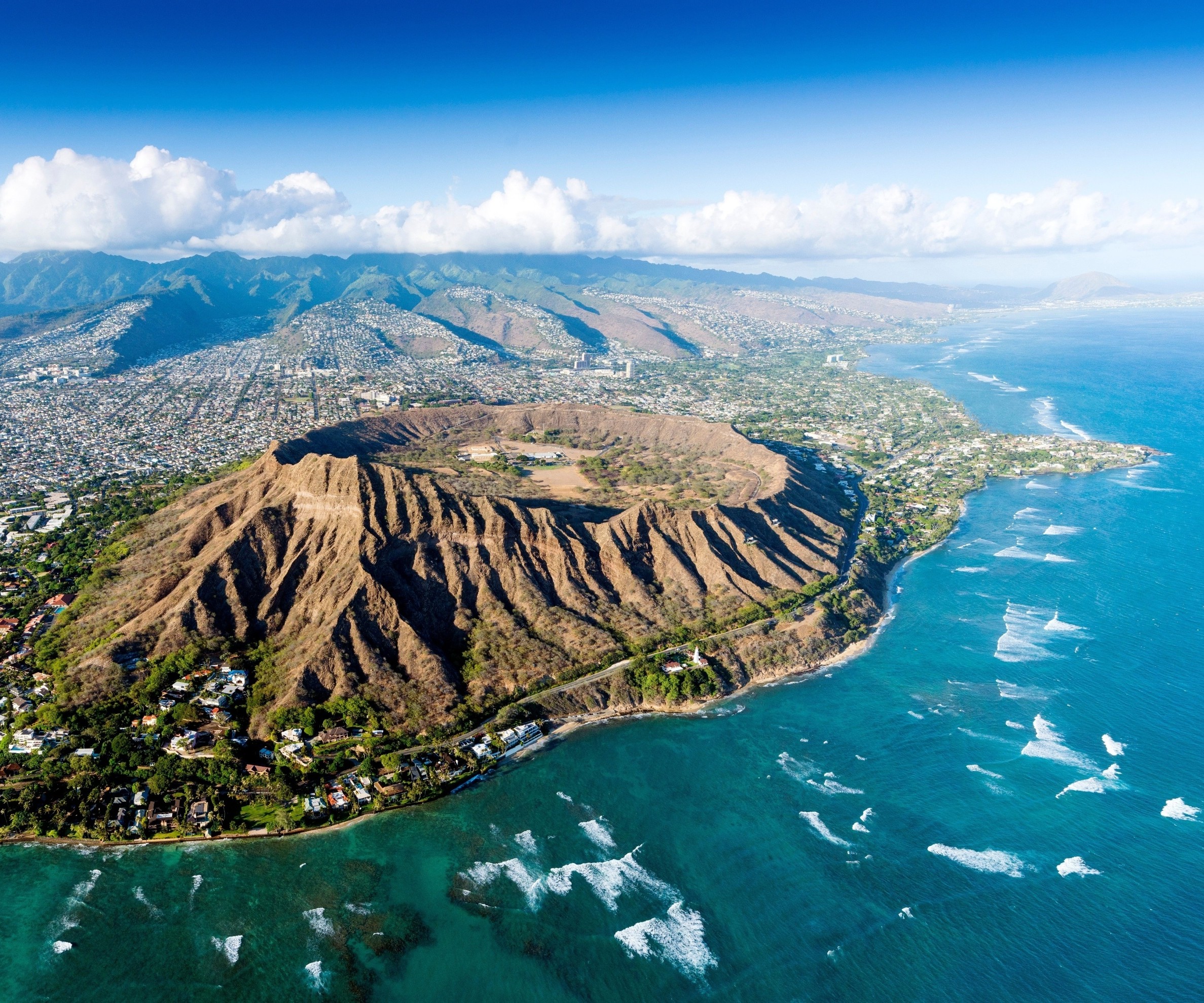 Hawaii may eventually split into two volcanic island chains