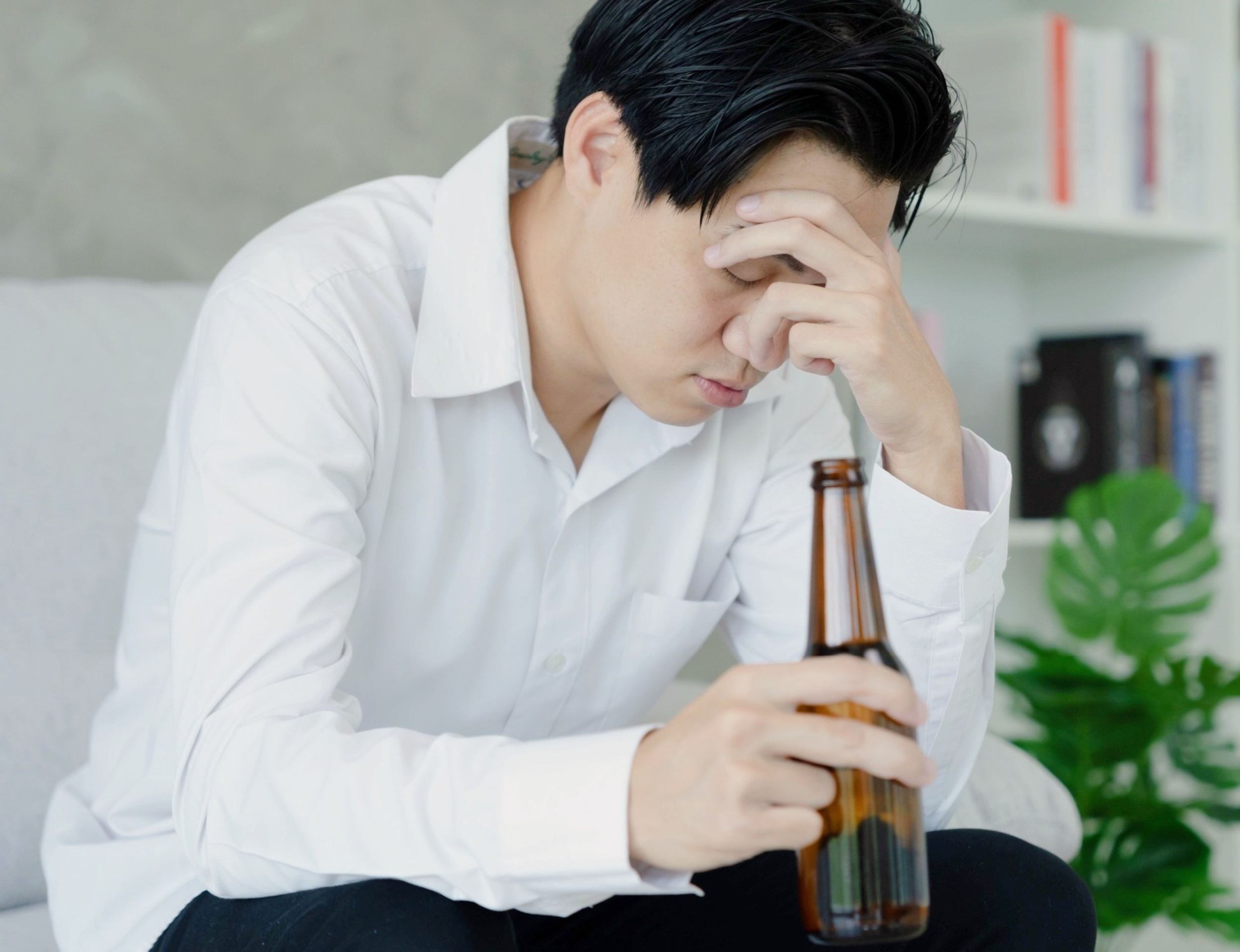 Drinking alcohol to cope with stress slowly rewires the brain