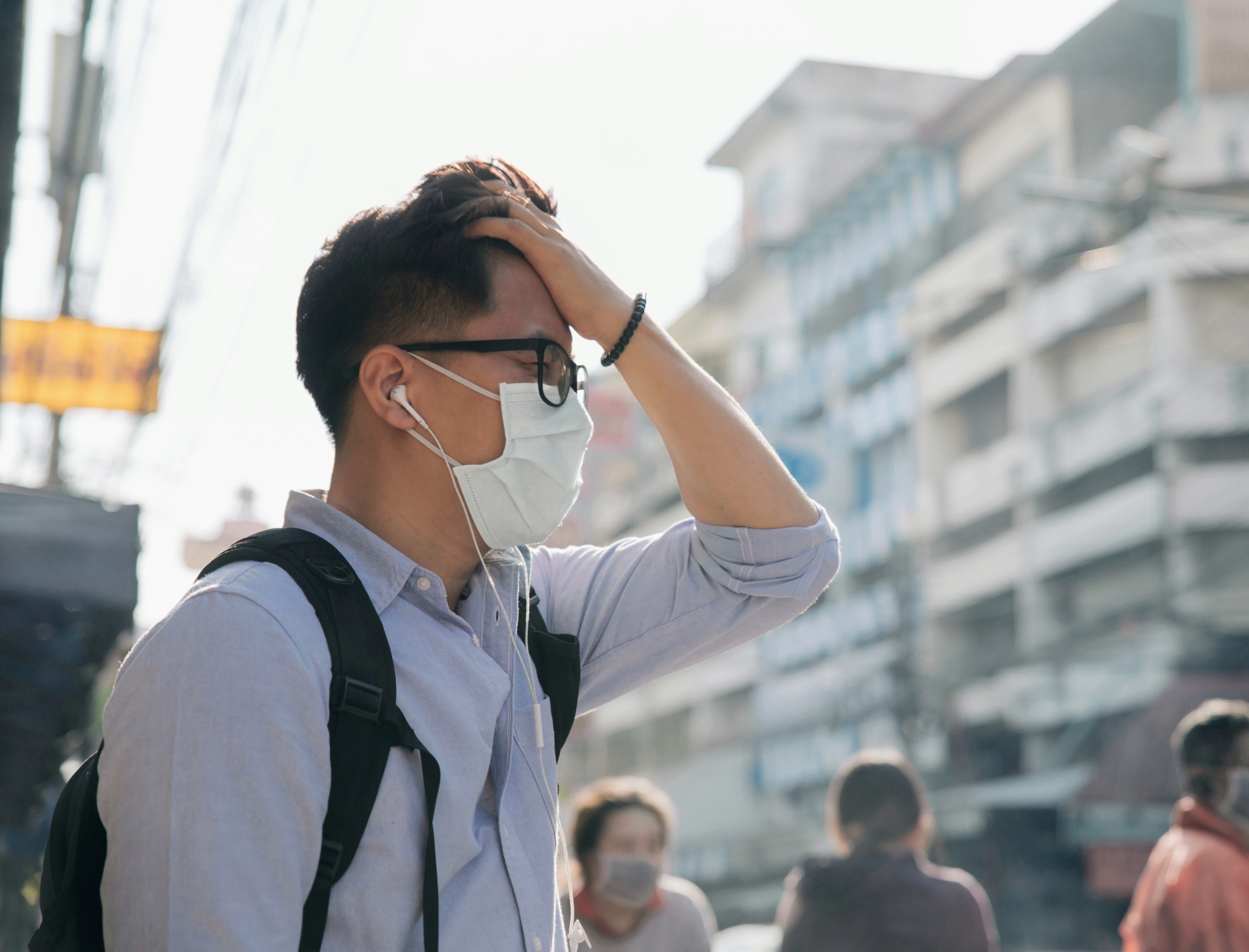 Air pollution and heat linked to surge in migraine attacks