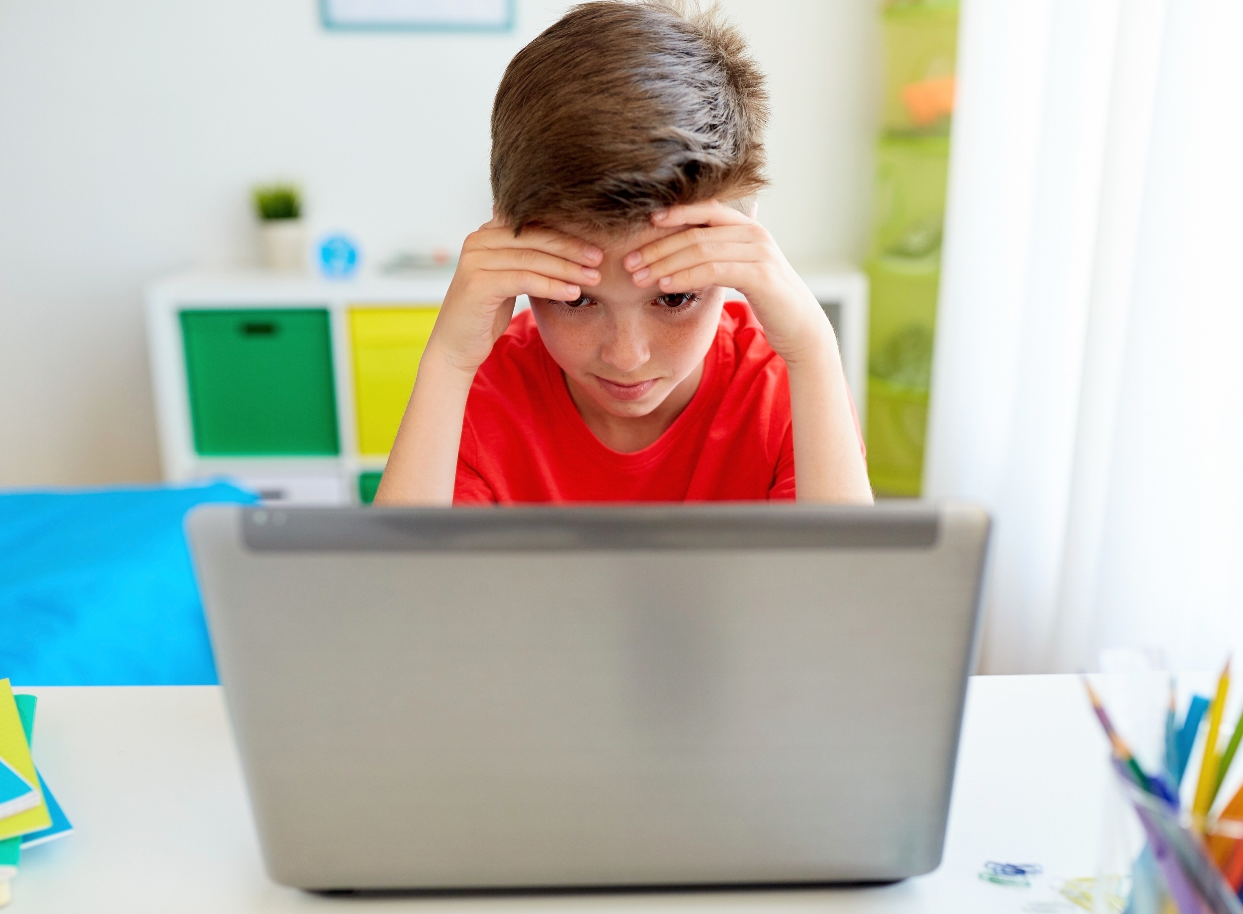 Teachers warn screens are changing how students think and learn