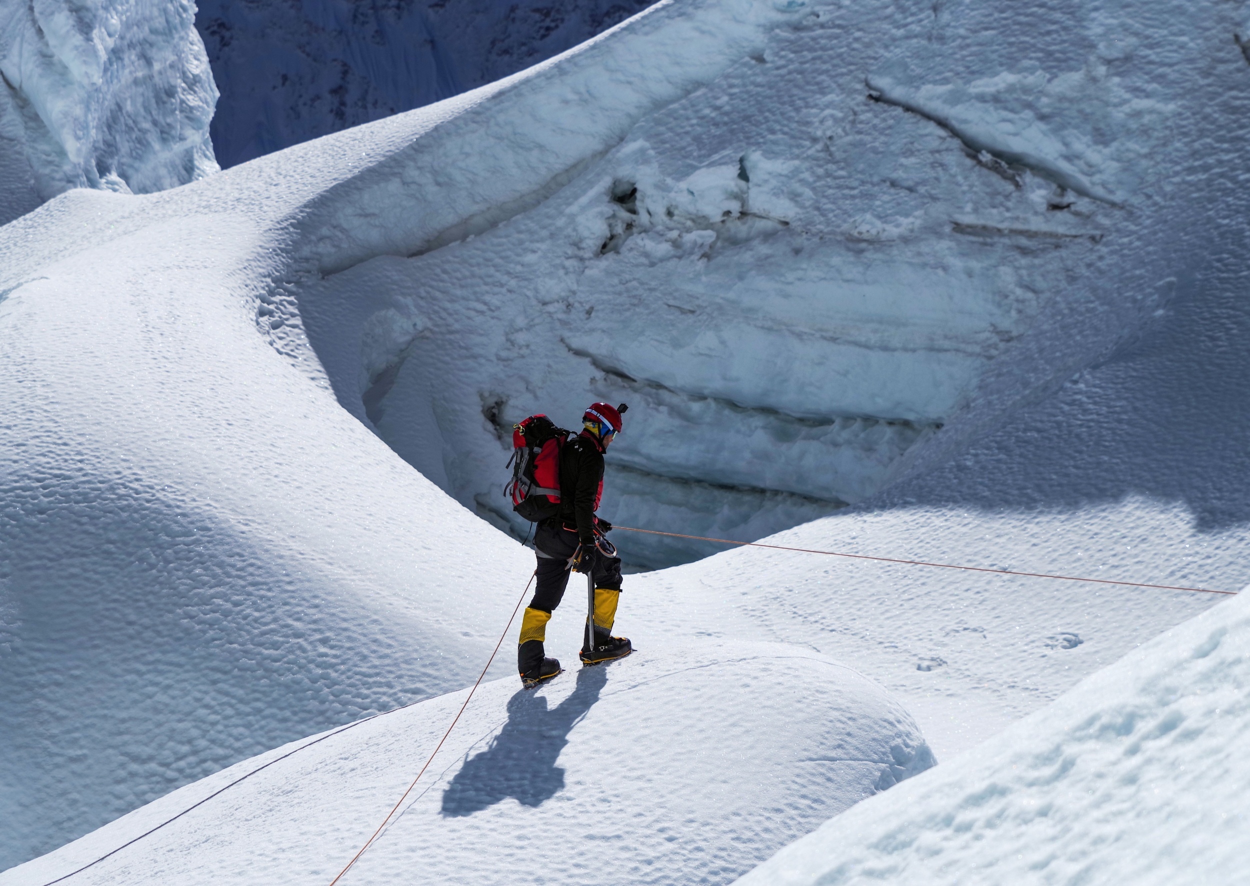 Death rates on Mount Everest have dropped sharply over the past century