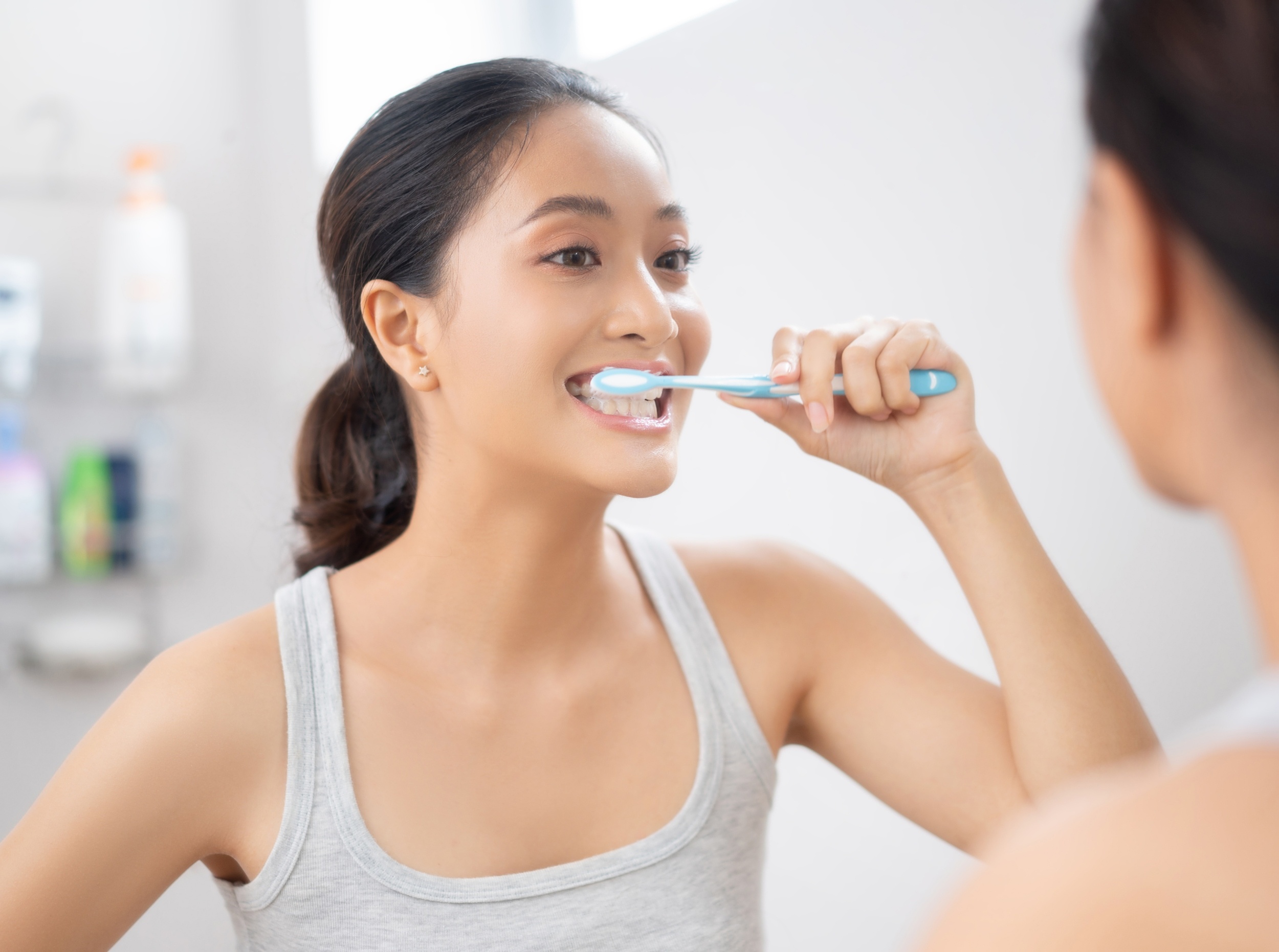 Silicone toothbrushes may clean better without damaging gums