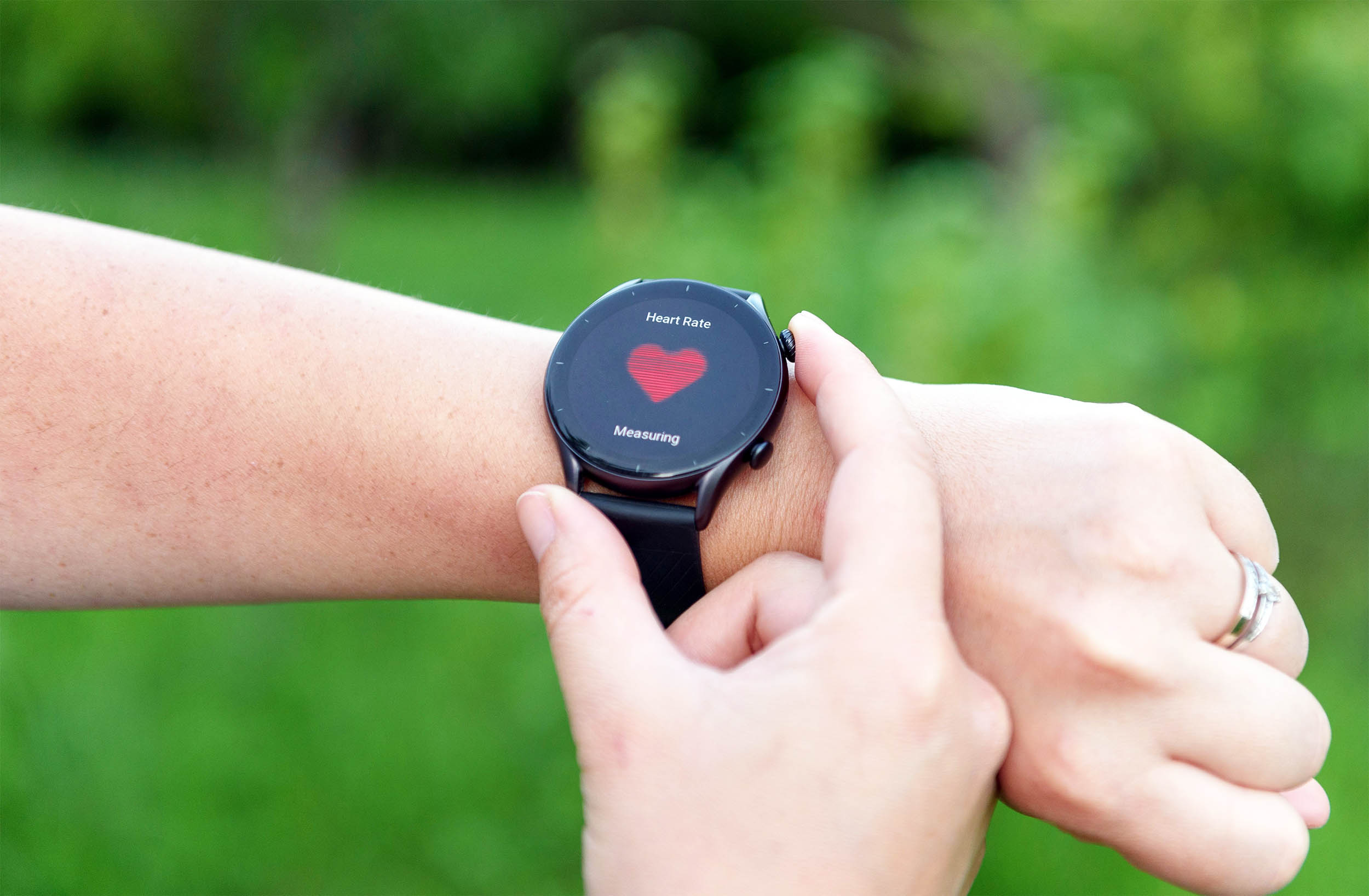 Smartwatches can spot cardiovascular issues before they turn into a heart attack