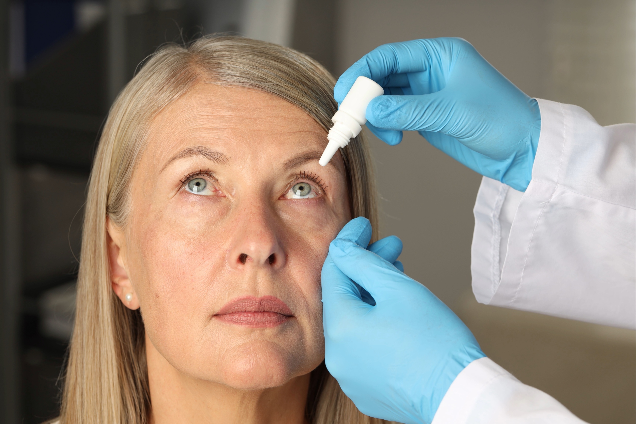 New eye drop may replace reading glasses for aging eyes