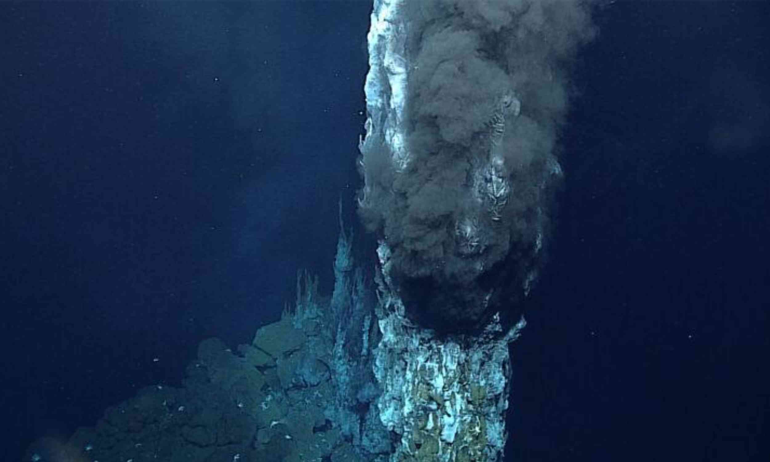 A hidden melt layer under the ocean floor may have been there for millions of years