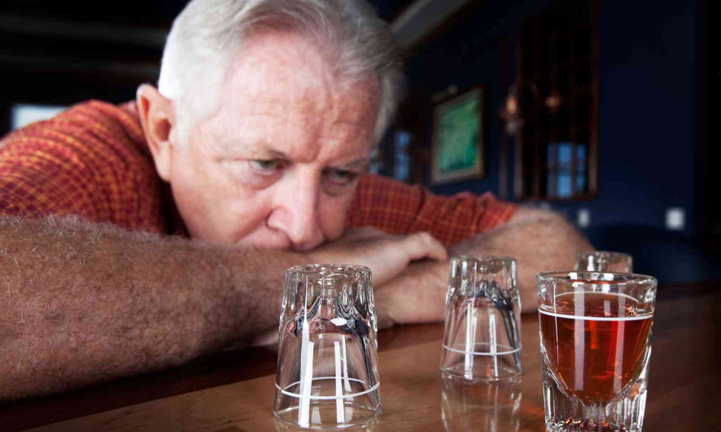 Alcohol may rewire two brain networks, and scientists linked them to memory and movement problems