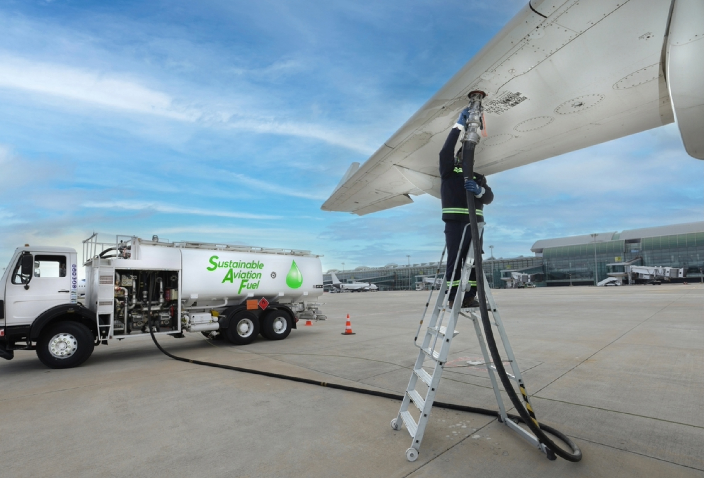 How food waste is becoming clean-burning jet fuel