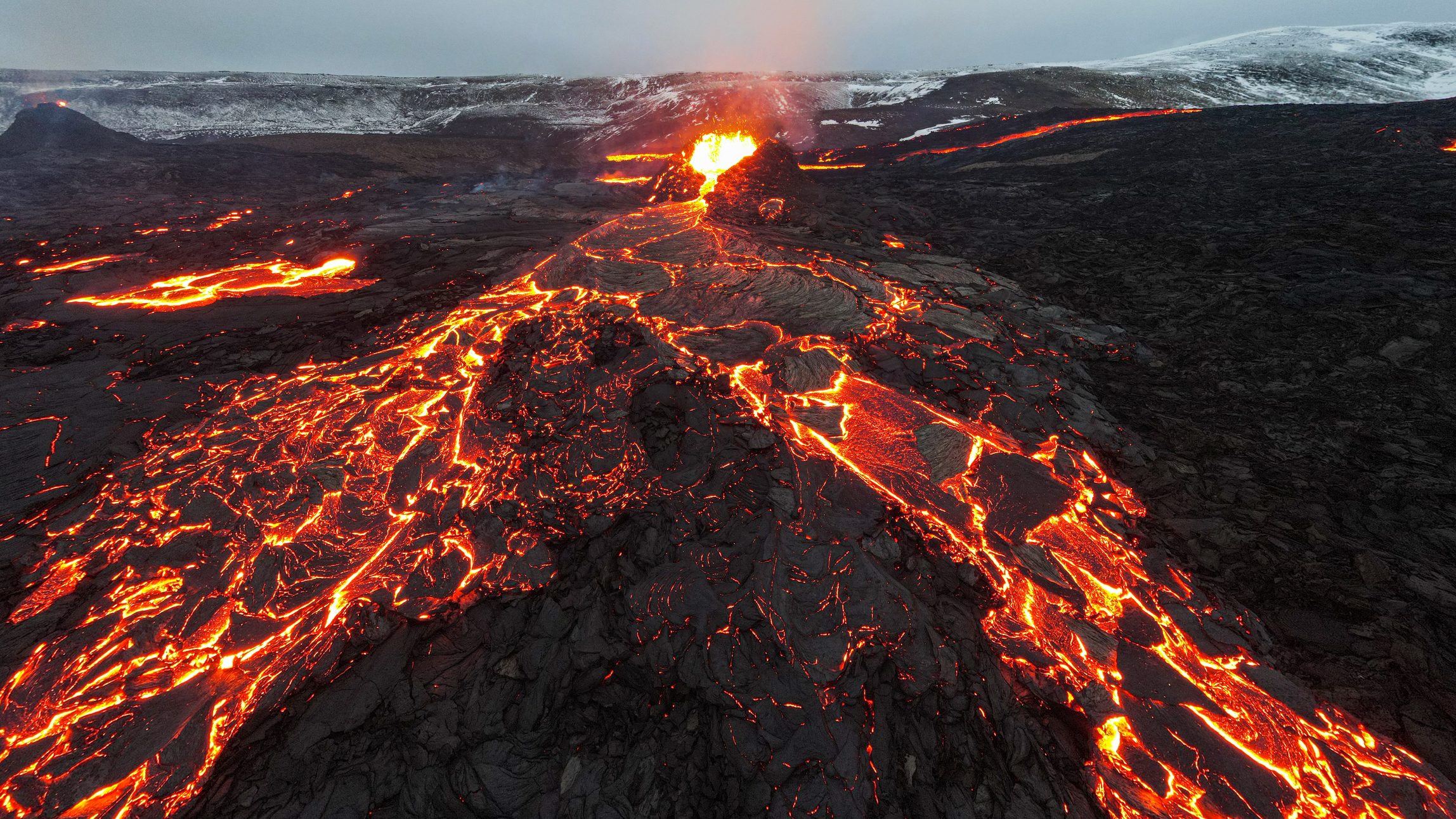 Ancient lavas reveal Earth was recycling its surface 3.6 billion years ago