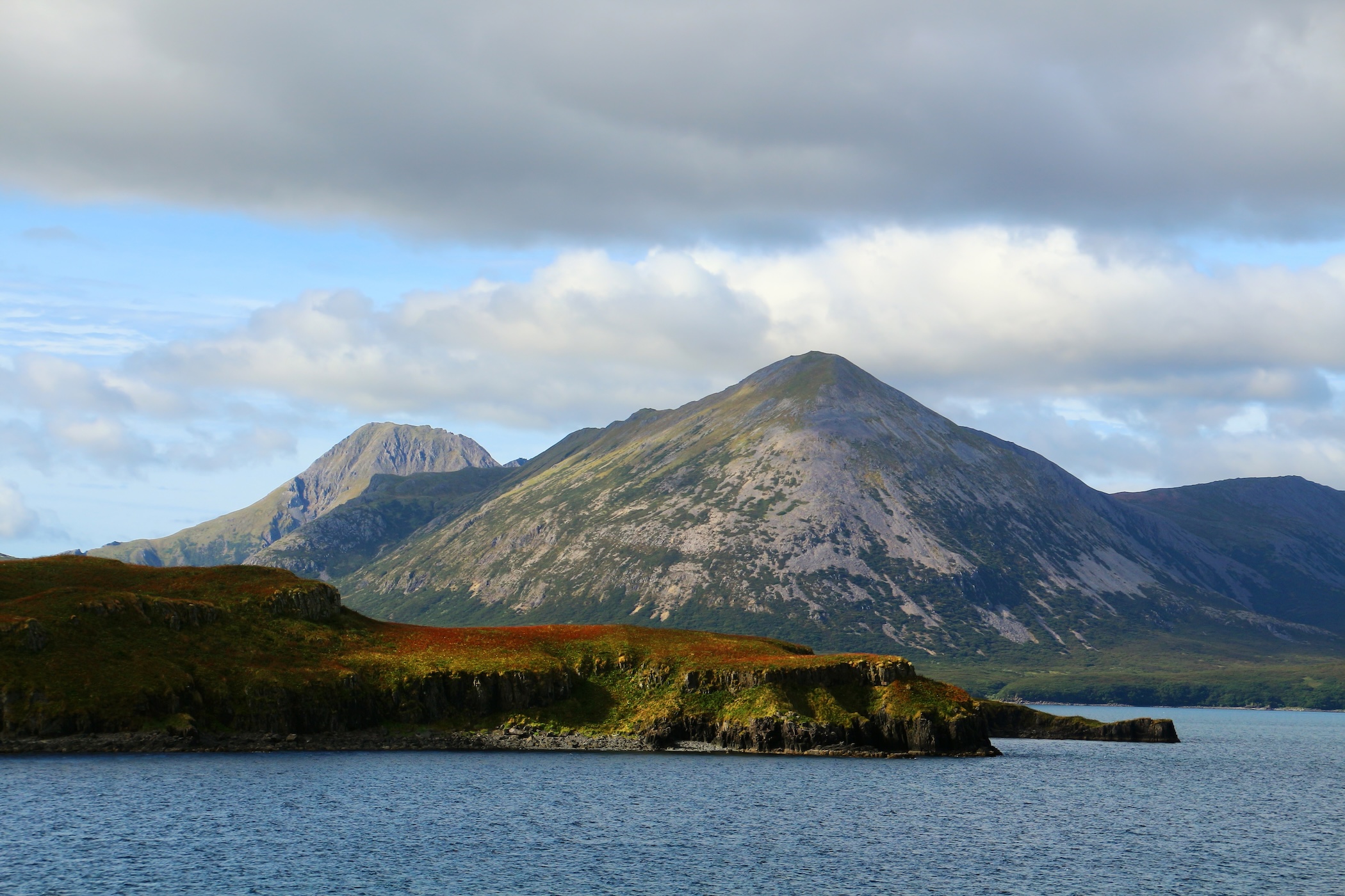 Scientists uncover what lifted Alaska's 1,000-mile Aleutian Islands