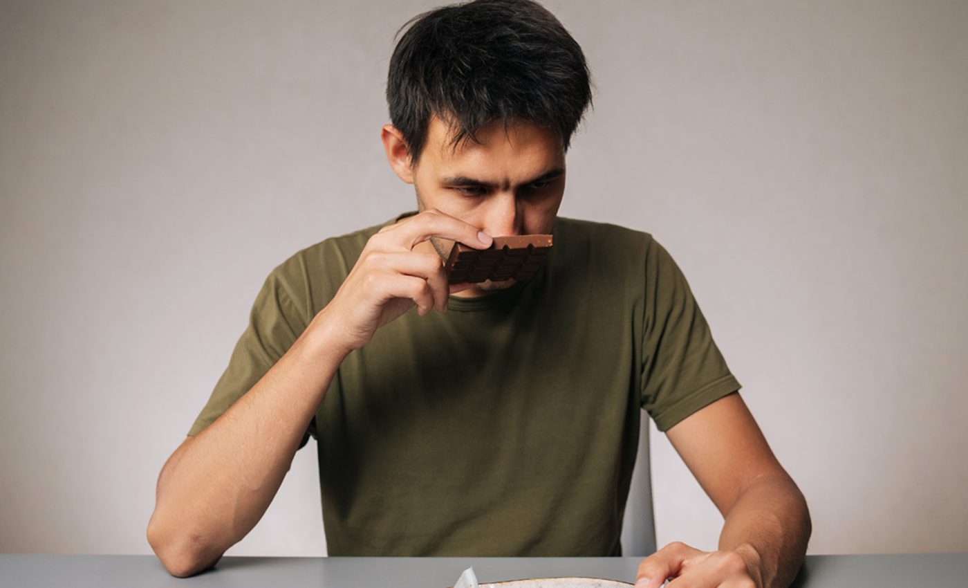 https://cff2.earth.com/uploads/2026/07/07194312/smelling-chocolate-boosts-workouts-1400x850.jpg