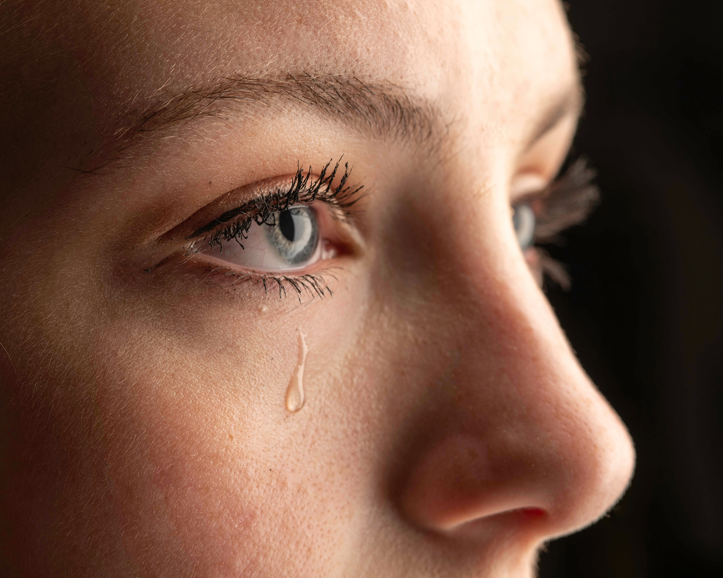 Simple tear test could help detect Parkinson's disease earlier