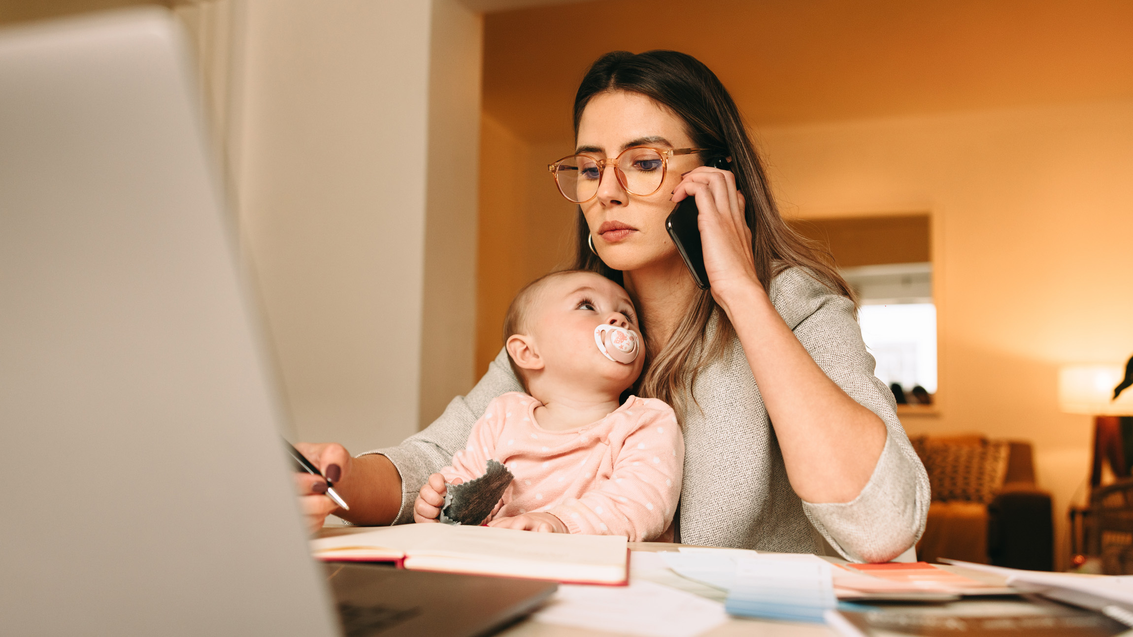 Why women often appear better at multitasking than men