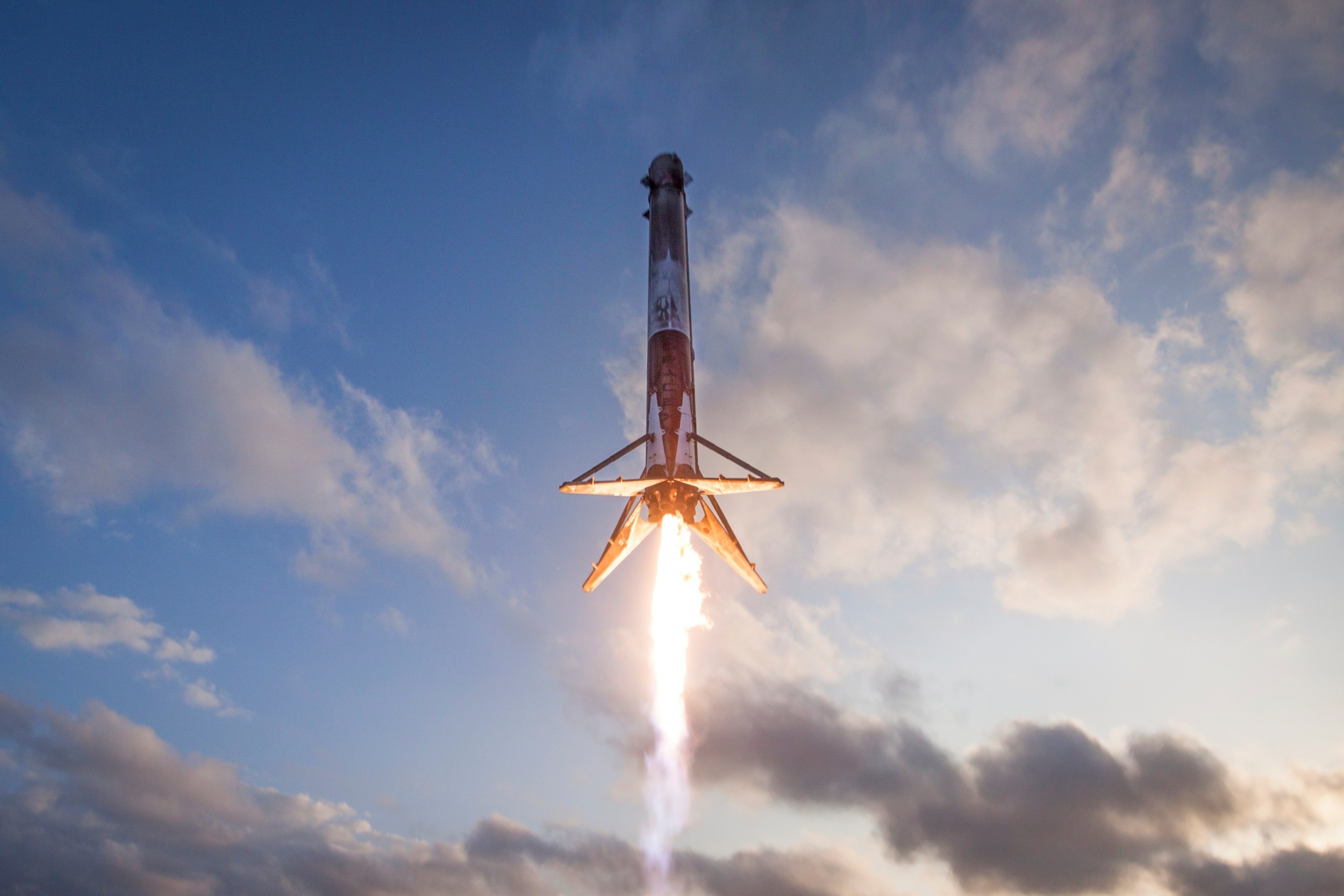 Space launch costs could fall 90% by 2040