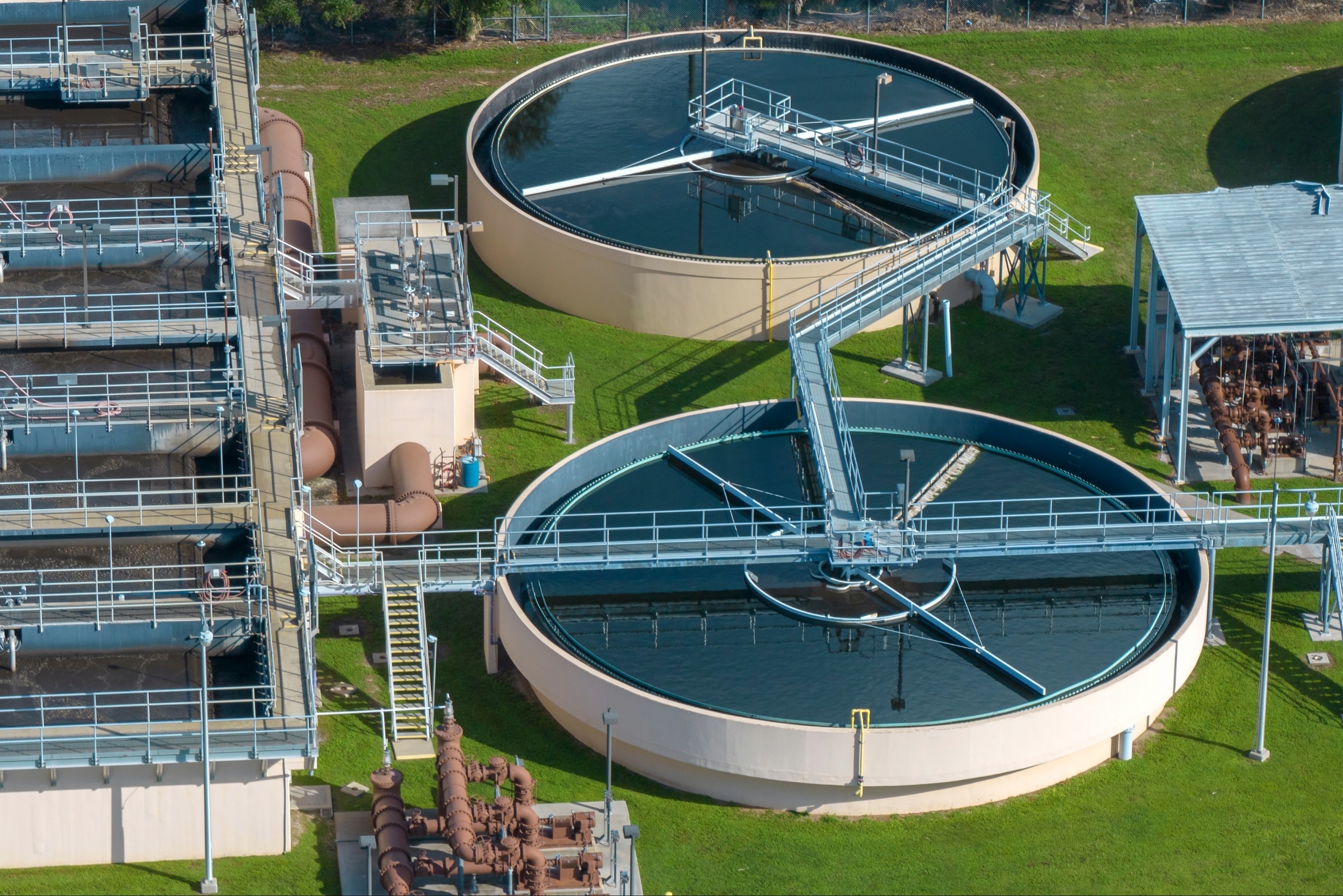 AI could change how wastewater plants catch microplastics