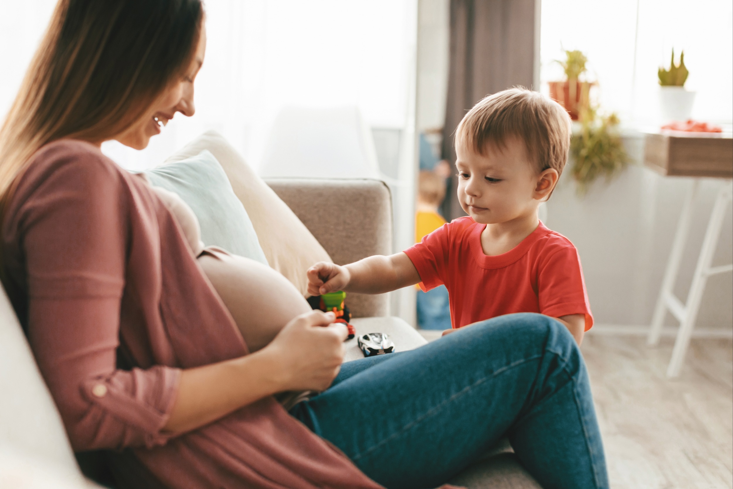 Home life may shape children's health more than pregnancy habits